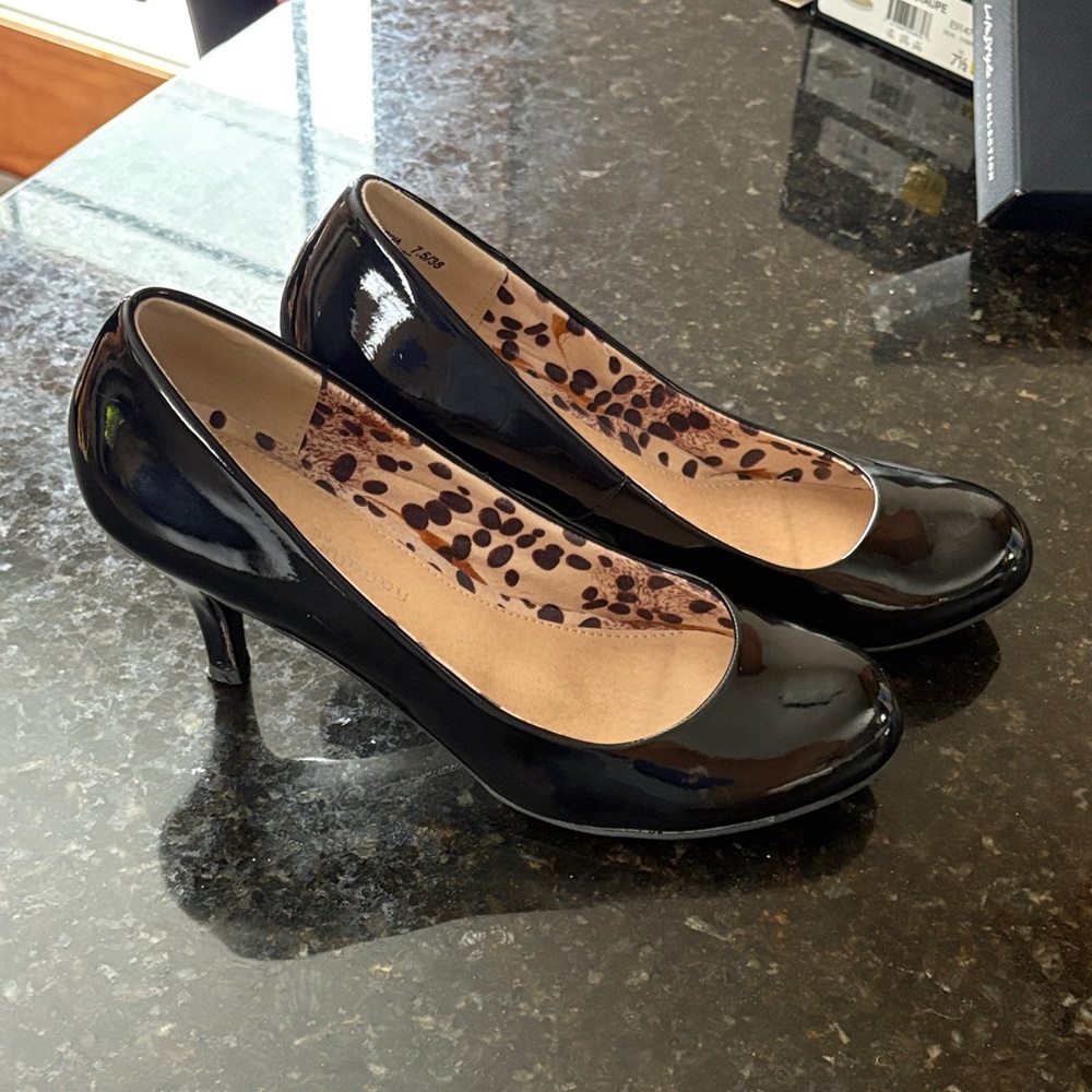 CL by Laundry Shiny Black Heels